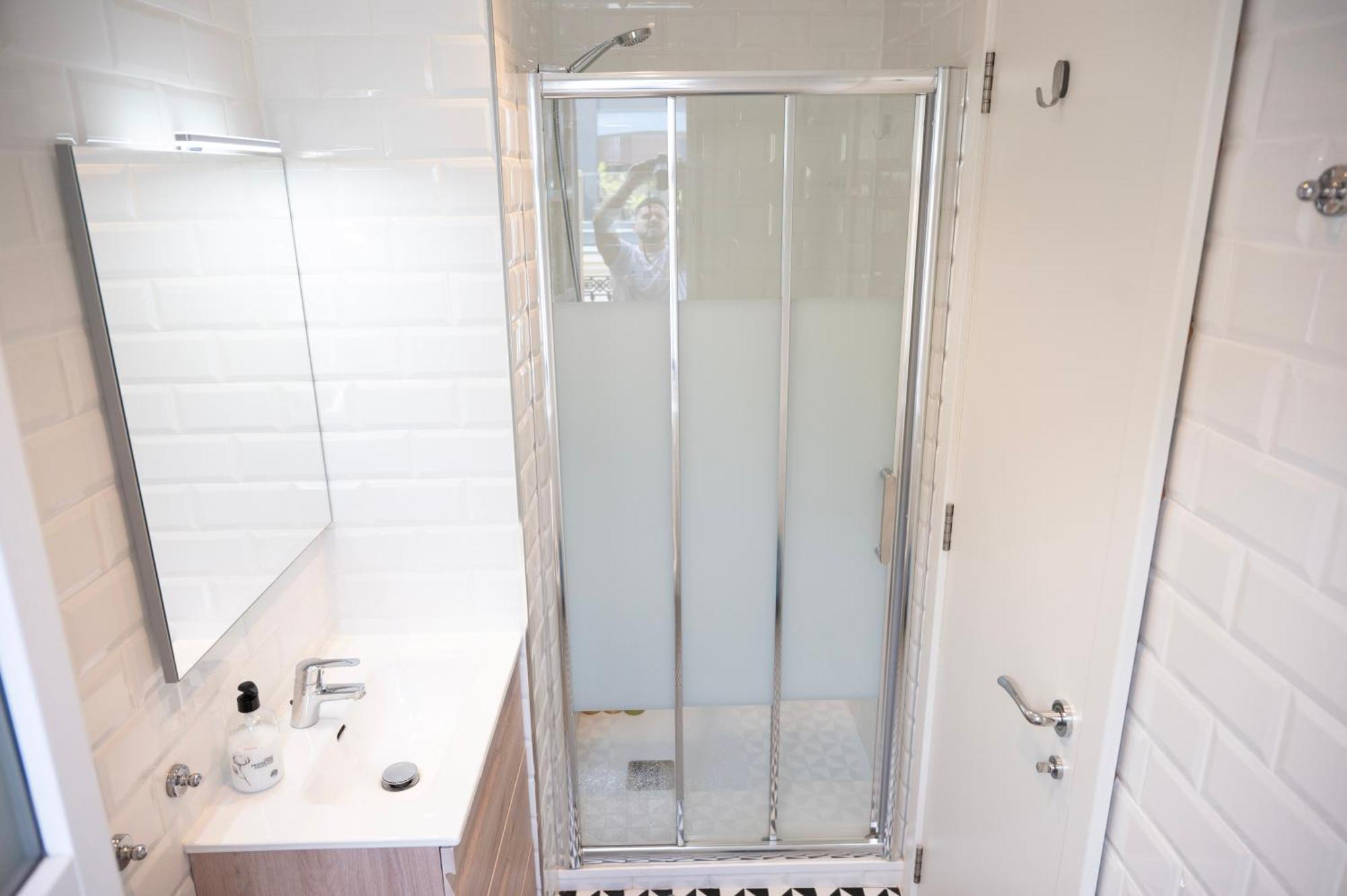 Master Penthouse Double Room Ensuite With Private Terrace - Grand Central House ジブラルタル エクステリア 写真